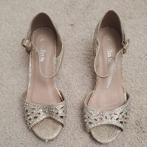 Link Girls Heels Size 1